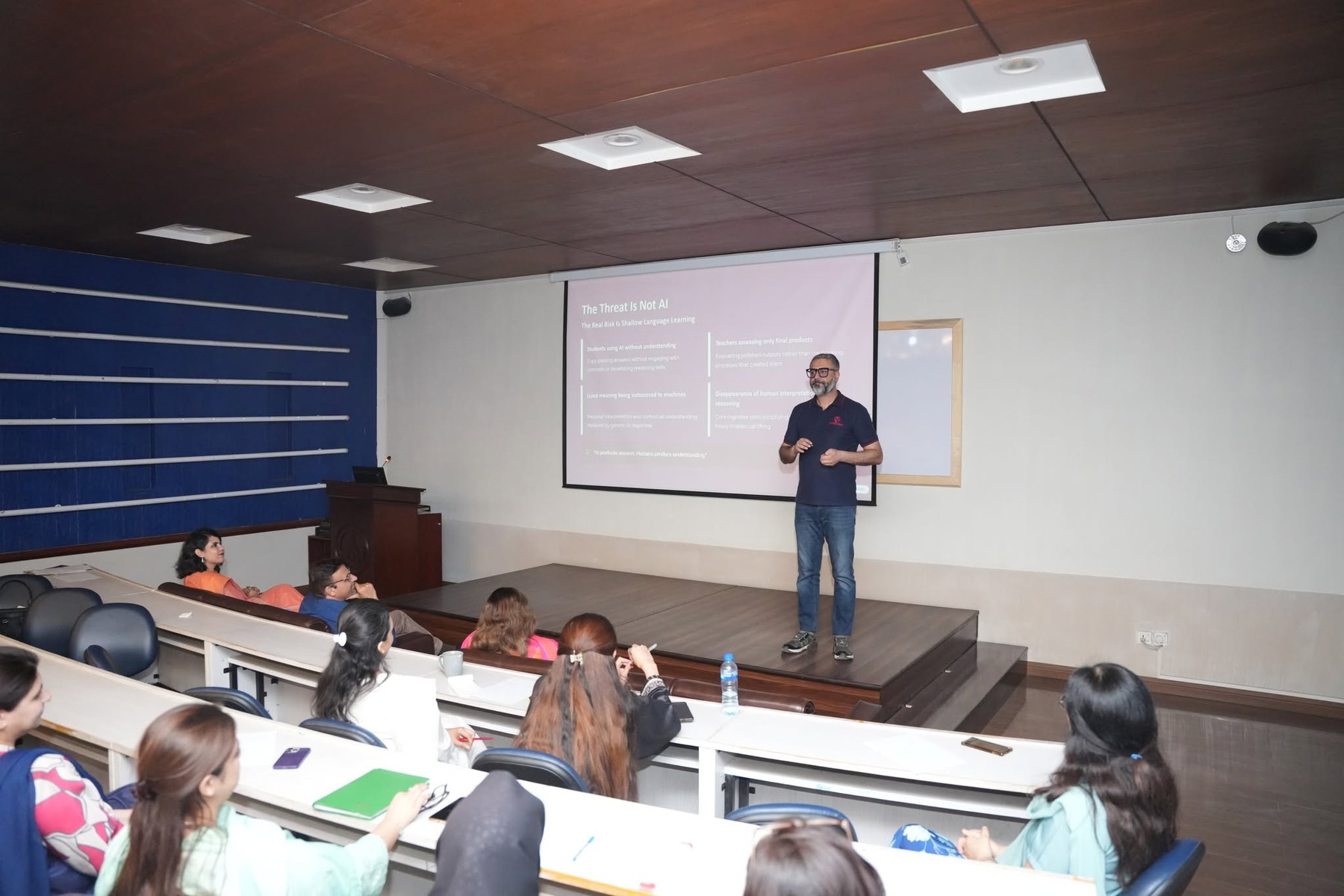 Mr. Kazim Ali leading his session on artificial intelligence and assessment.